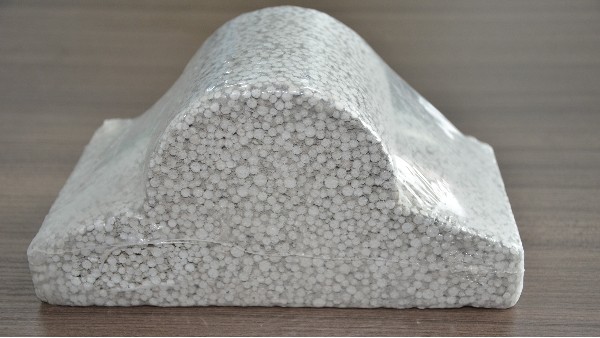 硅微粉不燃裝飾線(xiàn)的特點(diǎn)及性能指標(biāo)